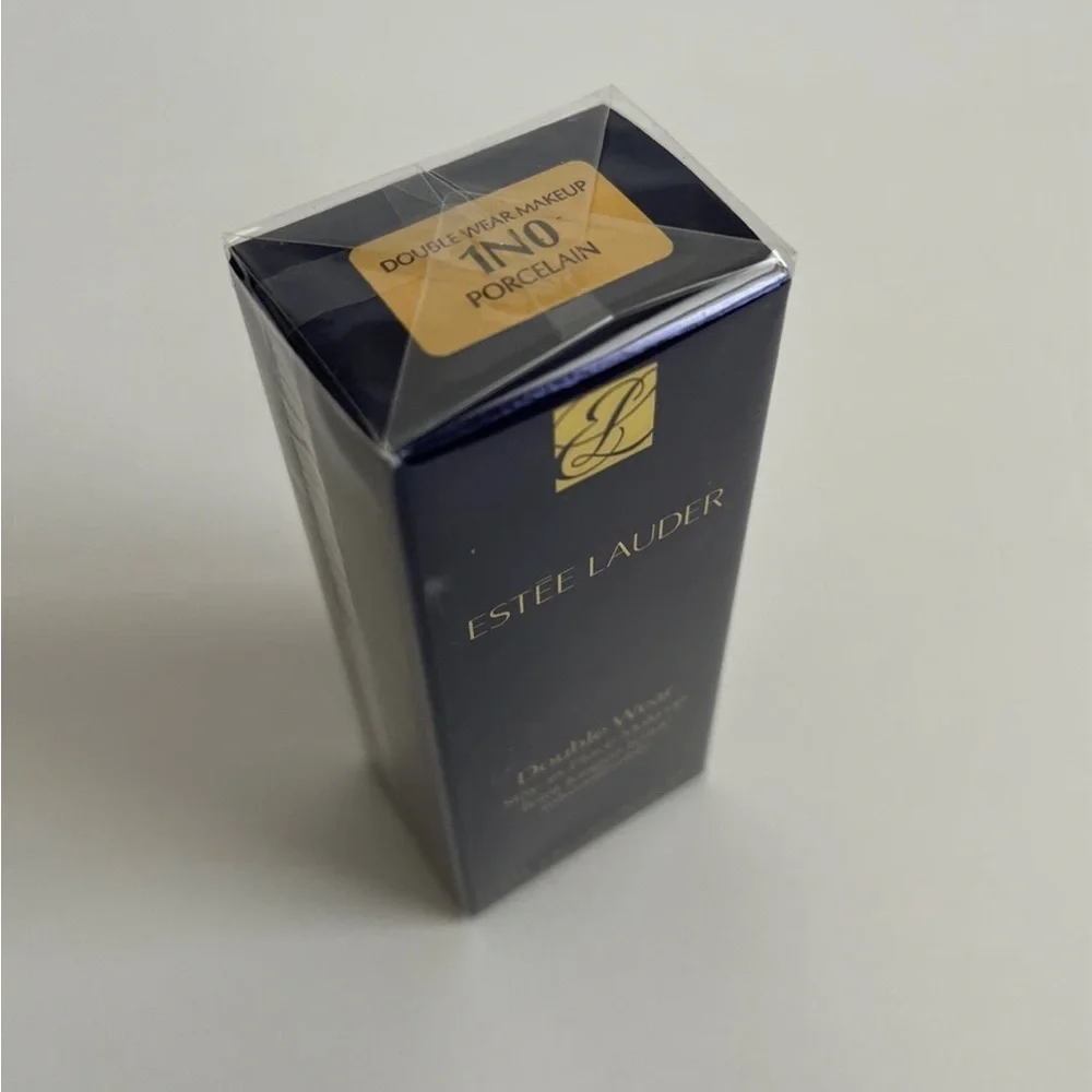 New Estee Lauder Double Wear Stay-in-Place Makeup 1N0
